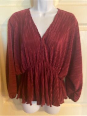 entro Burgundy Pleated V-Neck Peplum Blouse